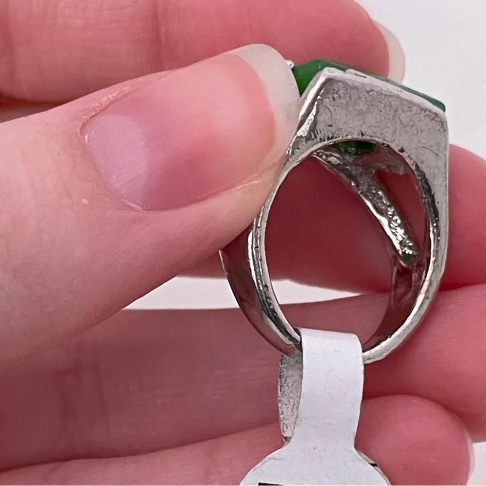 NWT Real Green STONE Silver Tone Preppy Classic KidCore Indie Statement Ring
